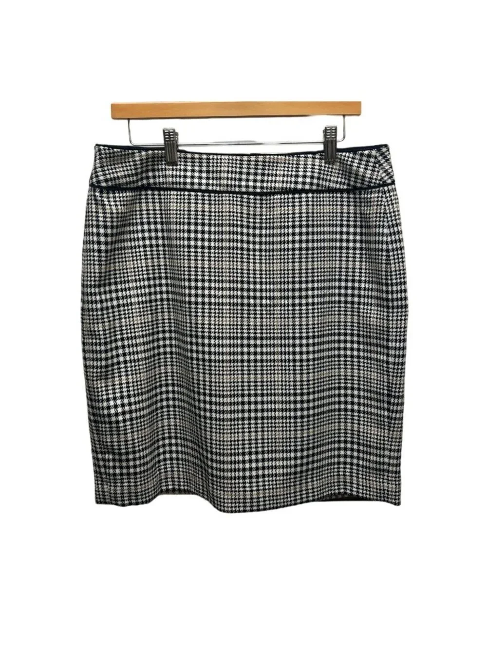 Banana Republic Tweed Black & White Plaid Pencil Skirt